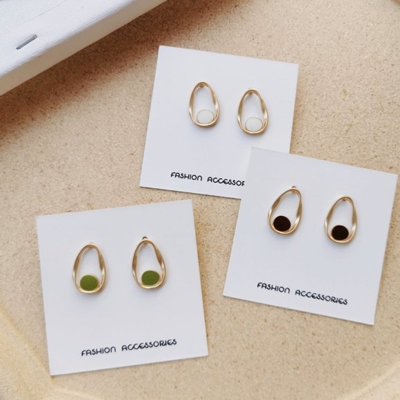 S925 Enamel Stud Earrings - Picture 3 of 7